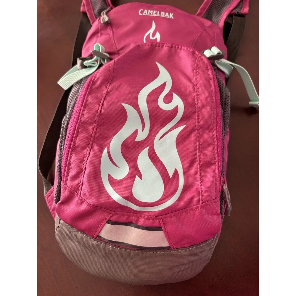 Camelbak excellent